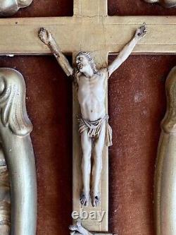 Ancien Christ Sculpté Grand Cadre En Bois Doré style xviie 58x30