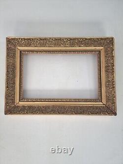 Antique Wooden Picture Frame. Carved, Golden. Cadre photo Ancien En Bois. Doré