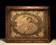 Broderie d'époque Louis XV dans un cadre en bois doré antique embroidery XVIIIe