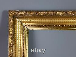 Cadre à canaux bois & stuc doré XIXe siècle 58x51 cm, feuillure 45,8x38,4 cm SB