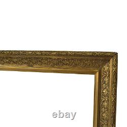 Cadre ancien du XIX ème siècle en bois décoré Feuillure 66x48,5 cm Couleur Or