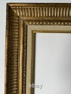 Cadre ancien en bois doré à la Feuille Or et sculpté Canaux Format 45 cm x 37 cm