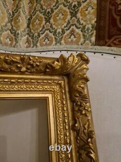 Cadre en bois et stuc doré XIXème, décors de rinceaux