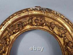 Cadre ovale 18e siècle 39x33 feuillure 24x20 cm bois sculpté doré d'origine B959