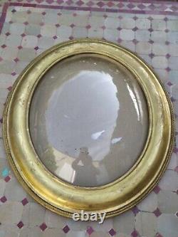Grand cadre ovale doré avec verre un bombé d'origine XIXeme ancien