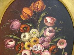 Huile sur toile du XIXe siècle Bouquet de fleurs signé Cadre en bois doré
