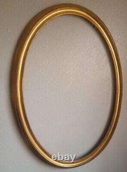Important cadre ovale doré à la feuille fin XXe siècle feuillure 75 x 51,8 cm