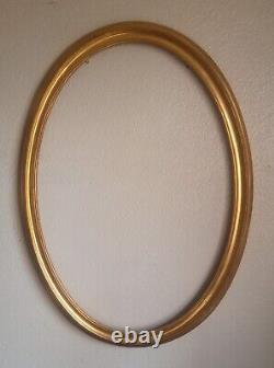 Important cadre ovale doré à la feuille fin XXe siècle feuillure 75 x 51,8 cm