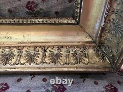Joli cadre doré d'époque Empire à décor de palmettes dorure d'origine 70x89 cm