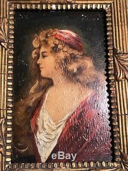 Peinture ancienne portrait sur bois femme robe rouge Belle qualité cadre doré or