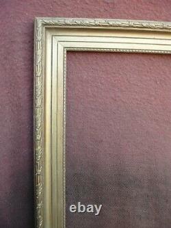 Superbe cadre en bois et stucs dorés de style Louis XVI Format 20P